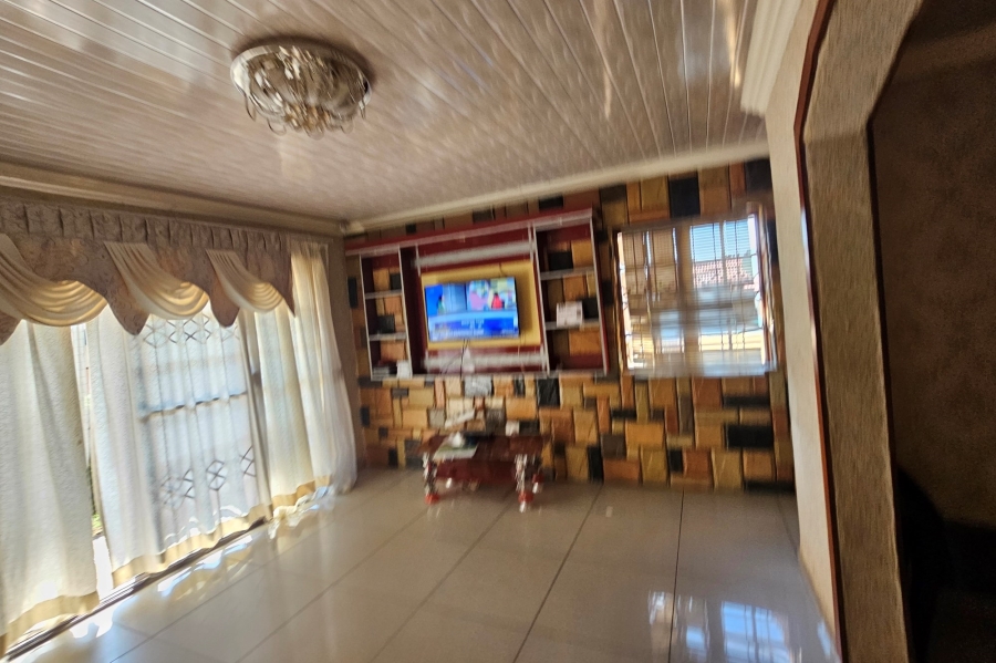 3 Bedroom Property for Sale in Tlhabane West North West